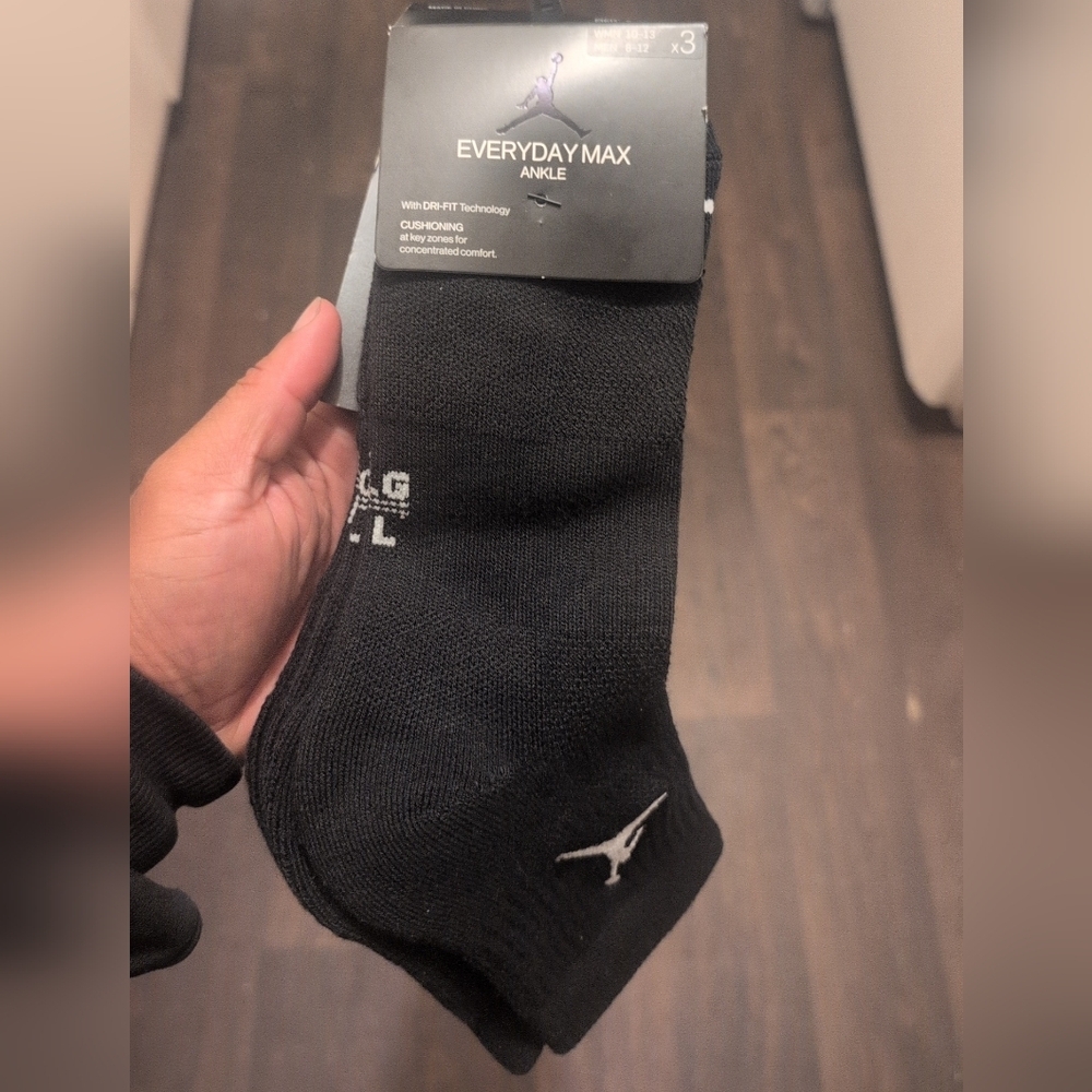 Jordan Everyday Max Men's Ankle Socks - Black with White Logo 3pk Size L